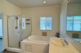 1232 Bayside Cir, Oxnard, CA 93035 - Photo 34