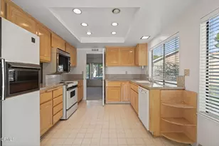 17164 Village 17, Camarillo, CA 93012 - Photo 10