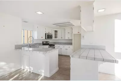 5124 Beachcomber Street, Oxnard, CA 93035 - Photo 16