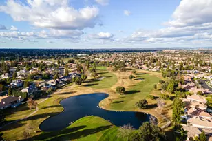 10103 Wentworth Ct, Bakersfield, CA 93311 - Photo 6