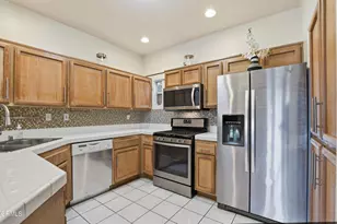 2728 Borchard Rd, Thousand Oaks, CA 91320 - Photo 4
