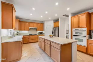 3773 Golden Pond Dr, Camarillo, CA 93012 - Photo 14