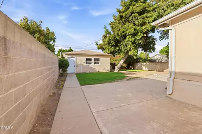 255 Douglas Avenue, Oxnard, CA 93030 - Photo 22
