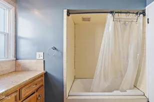 255 Douglas Ave, Oxnard, CA 93030 - Photo 16