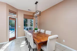 10705 Gainsborough Ct, Bakersfield, CA 93312 - Photo 12