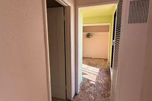 175 E Lewis St, Ventura, CA 93001 - Photo 16
