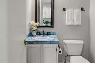 2735 Los Pinos Cir, Camarillo, CA 93012 - Photo 32