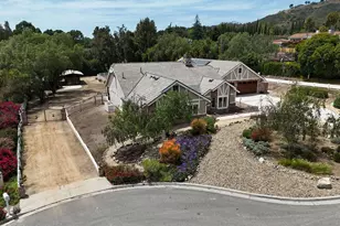 2735 Los Pinos Cir, Camarillo, CA 93012 - Photo 4