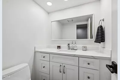 6871 Valley Circle Boulevard #2, West Hills, CA 91307 - Photo 10