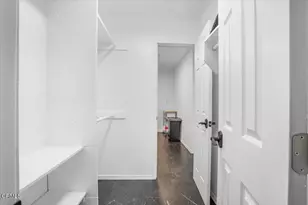 11645 Montana Ave, Los Angeles, CA 90049 - Photo 10