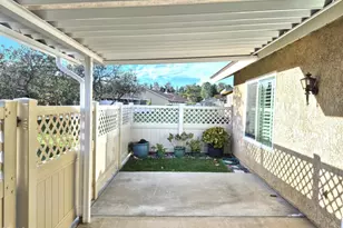 33107 Village 33, Camarillo, CA 93012 - Photo 16