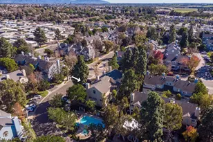 909 Gilbert Ln, Ventura, CA 93003 - Photo 42