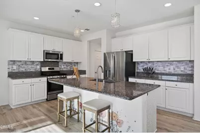 340 Campbell Court, Santa Paula, CA 93060 - Photo 6