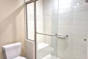 18220 Village 18, Camarillo, CA 93012 - Photo 14