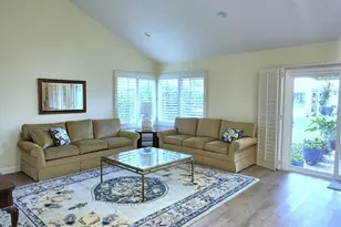 18220 Village 18, Camarillo, CA 93012 - Photo 2
