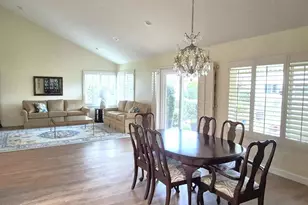 18220 Village 18, Camarillo, CA 93012 - Photo 4