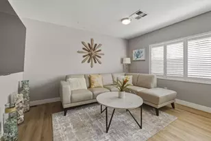 176 Chaucer Ln, Ventura, CA 93003 - Photo 10