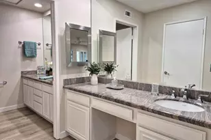 42036 Village 42, Camarillo, CA 93012 - Photo 26