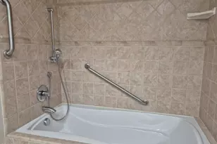 42036 Village 42, Camarillo, CA 93012 - Photo 20