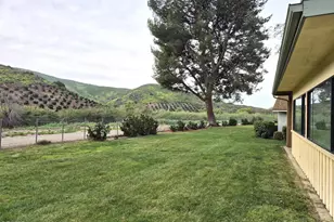 42036 Village 42, Camarillo, CA 93012 - Photo 36