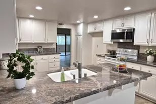 42036 Village 42, Camarillo, CA 93012 - Photo 16