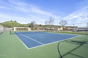 15750 Arroyo Dr, Moorpark, CA 93021 - Photo 38