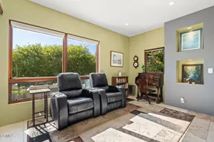 268 N Linda Vista Ave, Ventura, CA 93001 - Photo 42