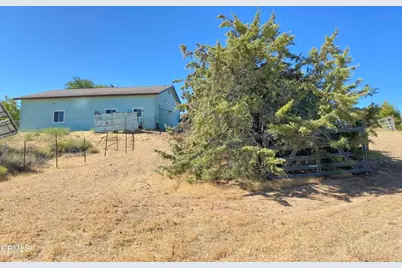 18300 Grant Place, Tehachapi, CA 93561 - Photo 24