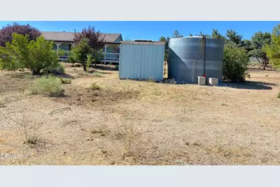 18300 Grant Place, Tehachapi, CA 93561 - Photo 20