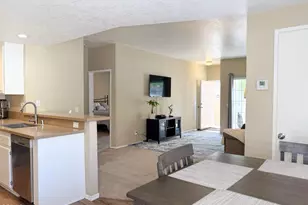 2016 Blackberry Cir, Oxnard, CA 93036 - Photo 8