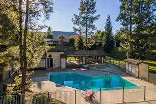 12320 Backdrop Ct, Bakersfield, CA 93306 - Photo 28