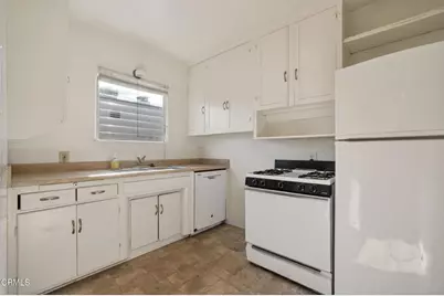 386 Howard Street, Ventura, CA 93003 - Photo 16