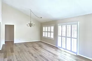 35206 Village 35, Camarillo, CA 93012 - Photo 8