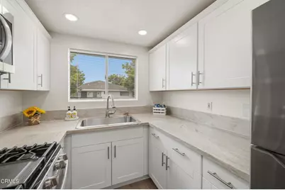 1127 Acadia Place, Ventura, CA 93003 - Photo 14