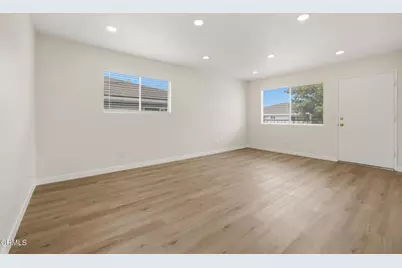 1127 Acadia Place, Ventura, CA 93003 - Photo 10