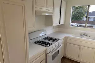 1127 Acadia Pl, Ventura, CA 93003 - Photo 6