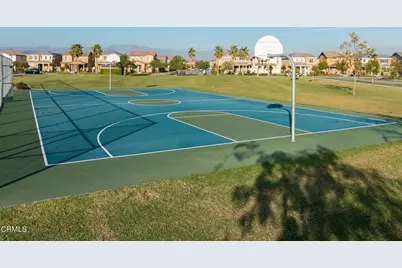 2715 Smokey Mountain Drive, Oxnard, CA 93036 - Photo 32