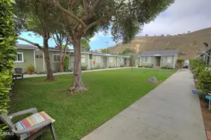 852 N Ventura Ave, Ventura, CA 93001 - Photo 2