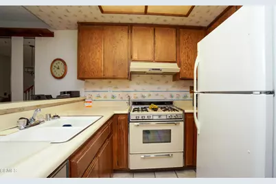 1233 Osage Lane, Ventura, CA 93004 - Photo 8