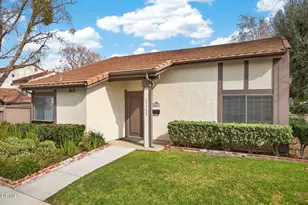 25702 Vista Fairways Dr, Valencia, CA 91355 - Photo 4