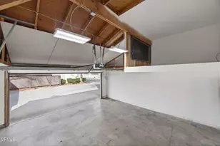 25702 Vista Fairways Dr, Valencia, CA 91355 - Photo 30