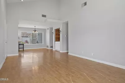 25702 Vista Fairways Drive, Valencia, CA 91355 - Photo 8