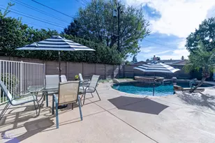 16322 Hiawatha St, Granada Hills, CA 91344 - Photo 20