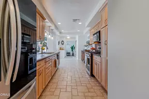 16322 Hiawatha St, Granada Hills, CA 91344 - Photo 4