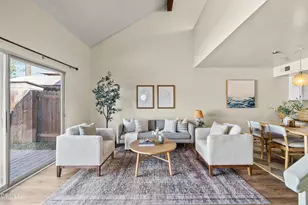 9771 Sweetwater Ln, Ventura, CA 93004 - Photo 2