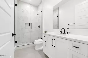 11944 N Red Hawk Ln, Porter Ranch, CA 91326 - Photo 52