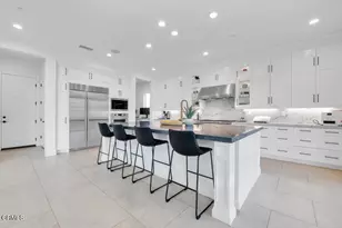 11944 N Red Hawk Ln, Porter Ranch, CA 91326 - Photo 10