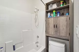 177 Little John Ct, Westlake Village, CA 91361 - Photo 20