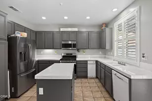 816 Noontide Way, Oxnard, CA 93035 - Photo 12