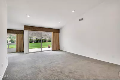 32118 Village 32, Camarillo, CA 93012 - Photo 24